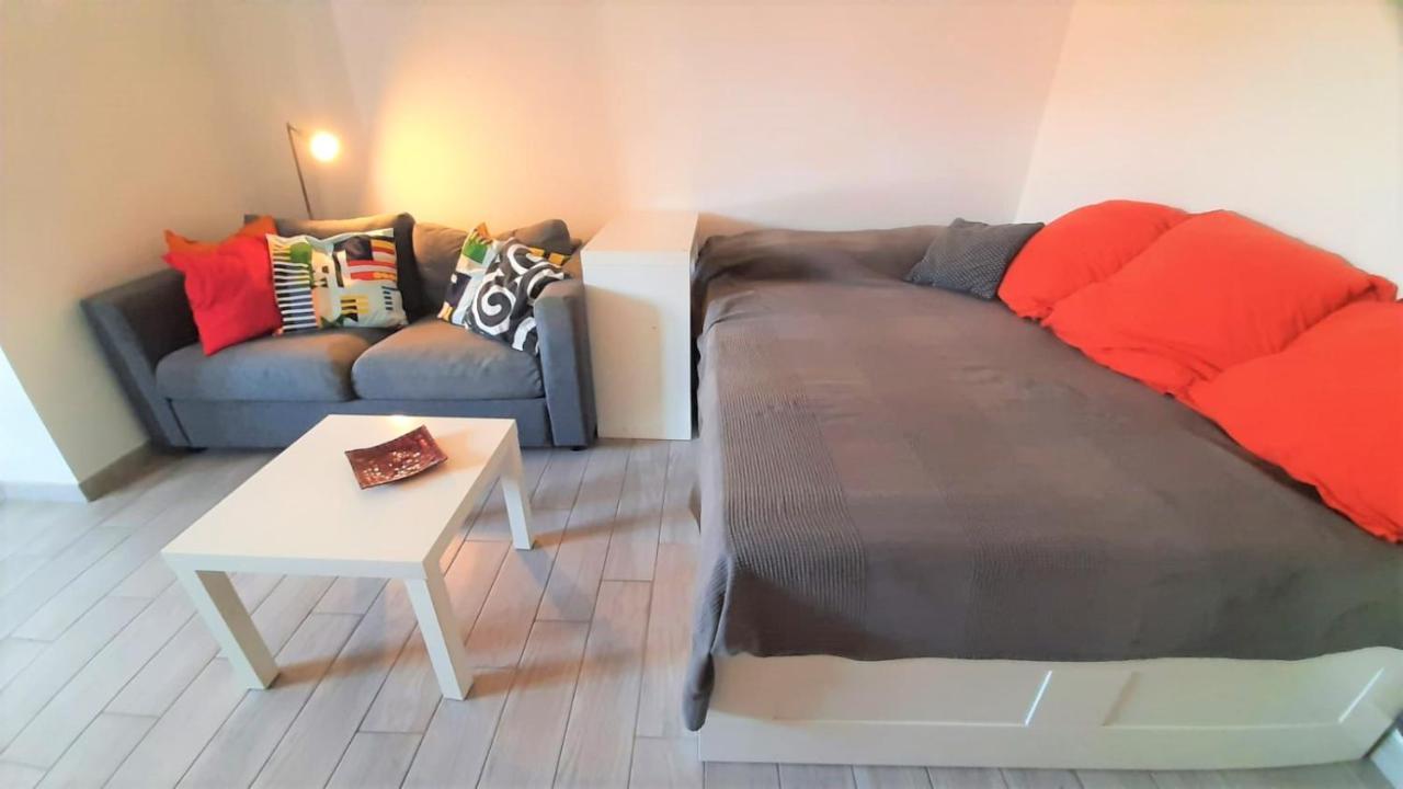 Accomodo Mim23 Monolocale Navigli Apartment Milan Exterior photo